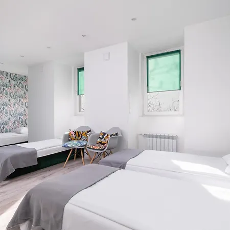 Bright Close To The Center Of By Rent Like *