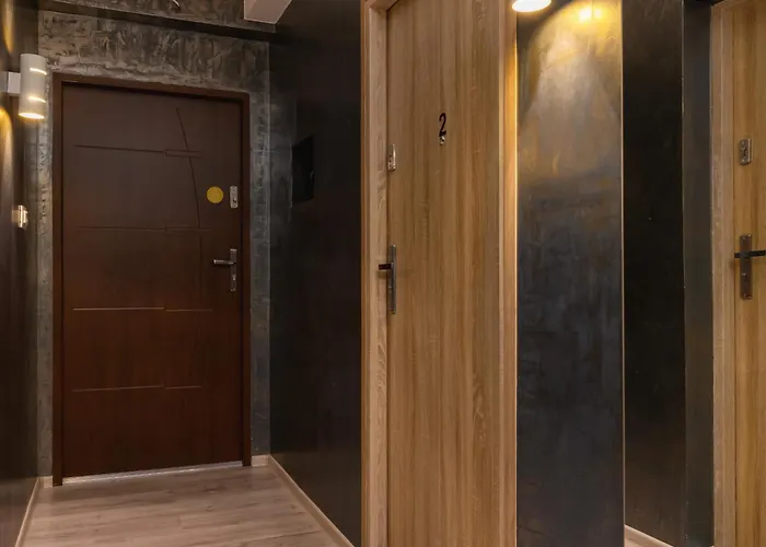 Bright Close To The Center Of By Rent Like דירה