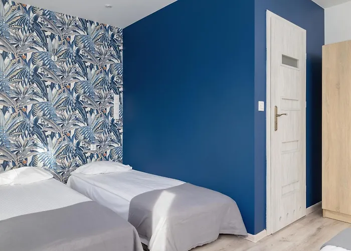 Bright Close To The Center Of By Rent Like * קטוביץ